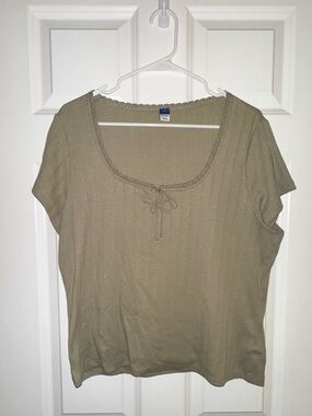 Old Navy Olive Scoop Neck Tee with Tie
